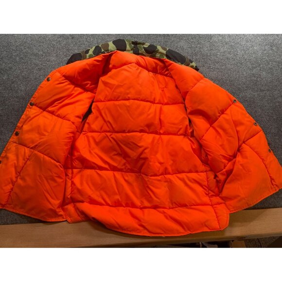 Vintage Camouflage & Orange Reversible Puffer Vest  Men’s L Hunting Fishing Fall - Picture 3 of 4